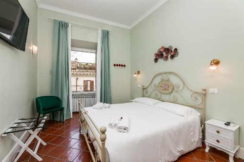 Pantheon Luxury House image 10